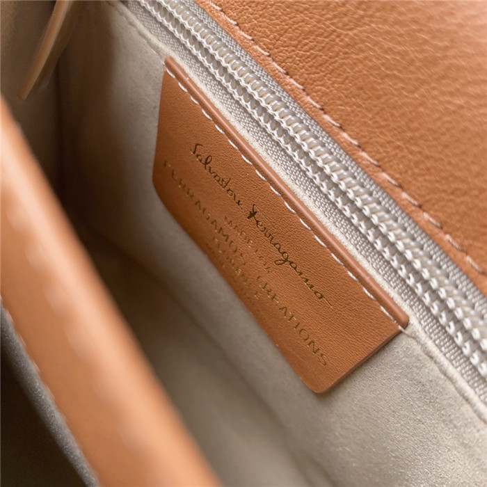 페레가모 미니 토트&숄더백 DY-212267-1