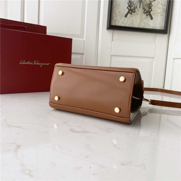 페레가모 미니 토트&숄더백 DY-212267-1