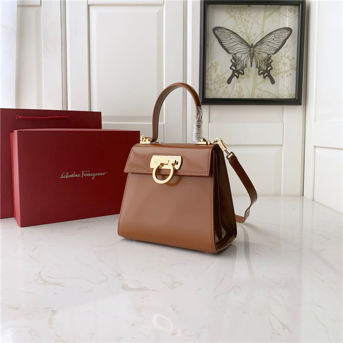 페레가모 미니 토트&숄더백 DY-212267-1