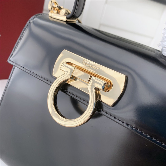 페레가모 미니 토트&숄더백 DY-212267-4