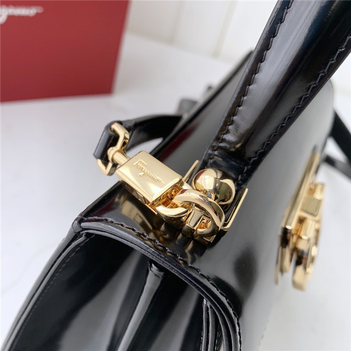 페레가모 미니 토트&숄더백 DY-212267-4