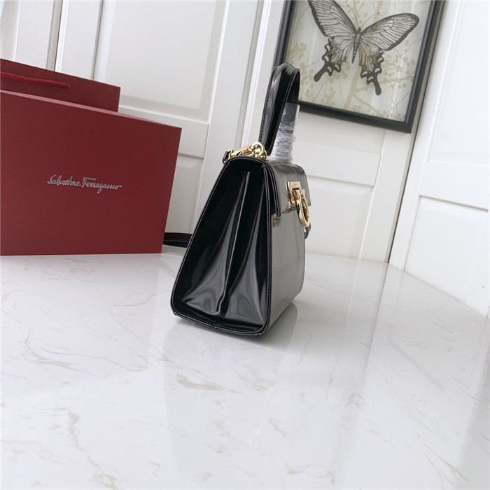 페레가모 미니 토트&숄더백 DY-212267-4