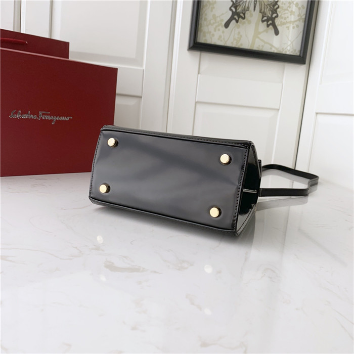 페레가모 미니 토트&숄더백 DY-212267-4