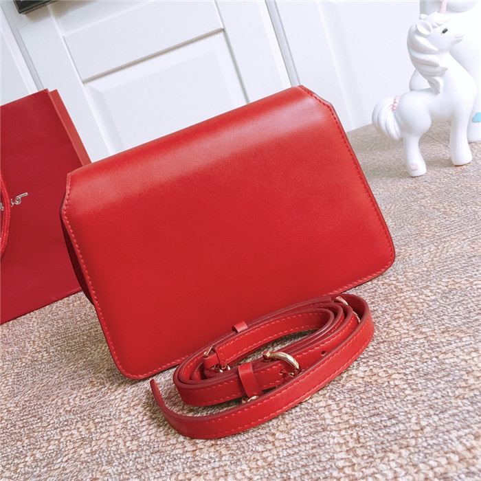 페레가모 숄더백 22D293-1 2020/신상