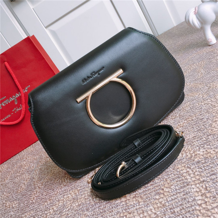 페레가모 숄더백 22D293-2 2020/신상