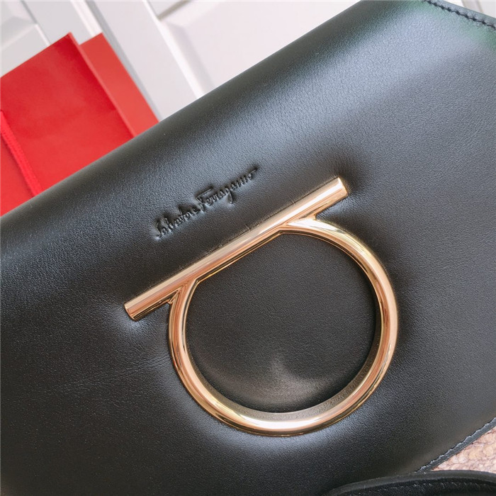 페레가모 숄더백 22D293-2 2020/신상