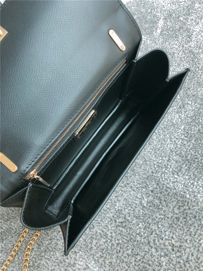 페레가모 라지 체인 숄더백 21G462-3