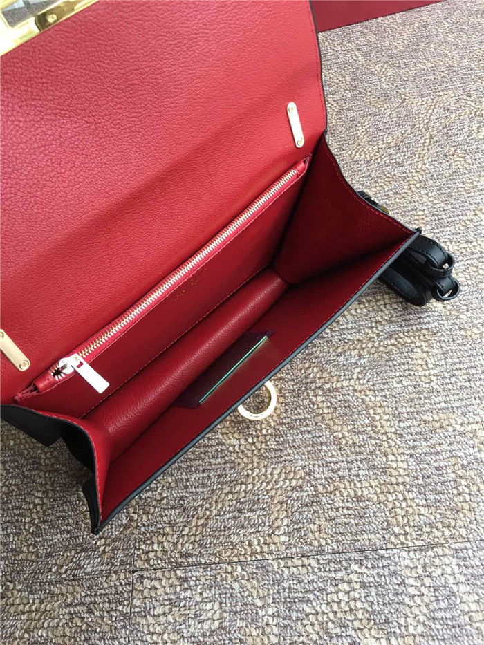 페레가모 숄더백 FZ-21E099-1 신상