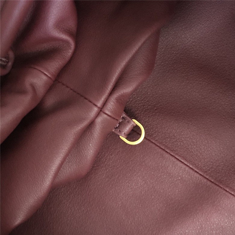 보테가베네타 버터카프 파우치백 라지 576227 신상