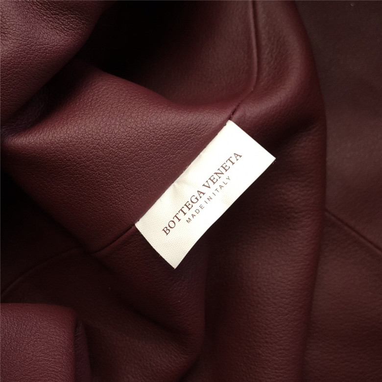 보테가베네타 버터카프 파우치백 라지 576227 신상