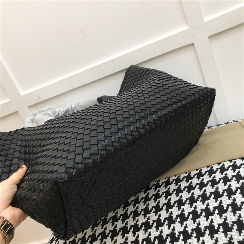 보테가 쇼핑백 BV5211