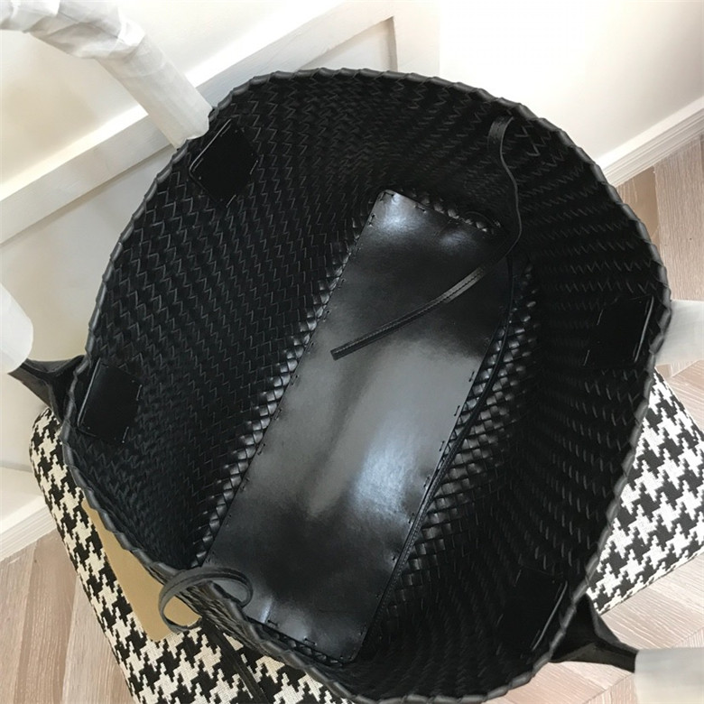 보테가 쇼핑백 BV5211