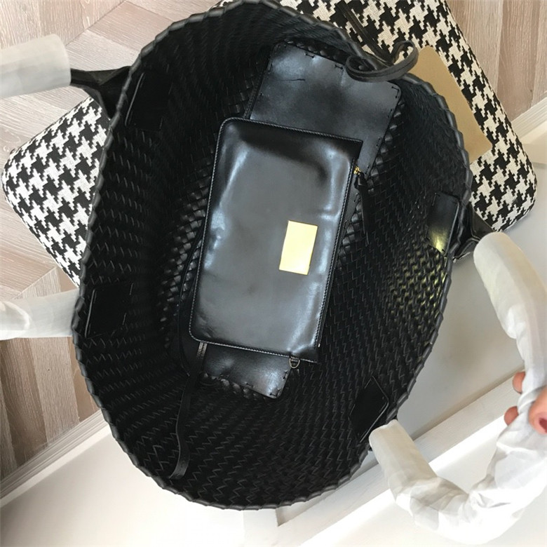 보테가 쇼핑백 BV5211