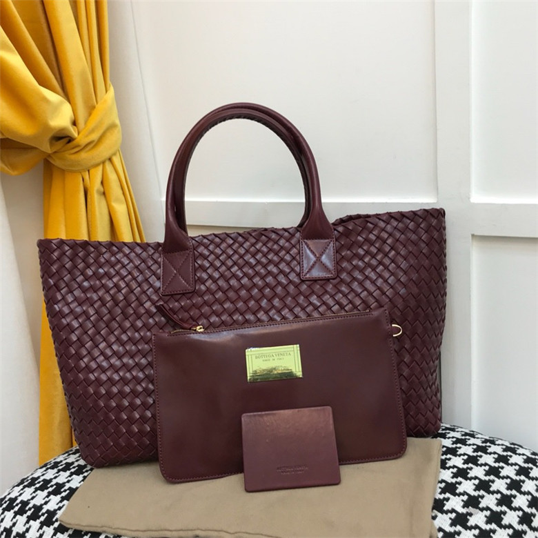 보테가 쇼핑백 BV5211