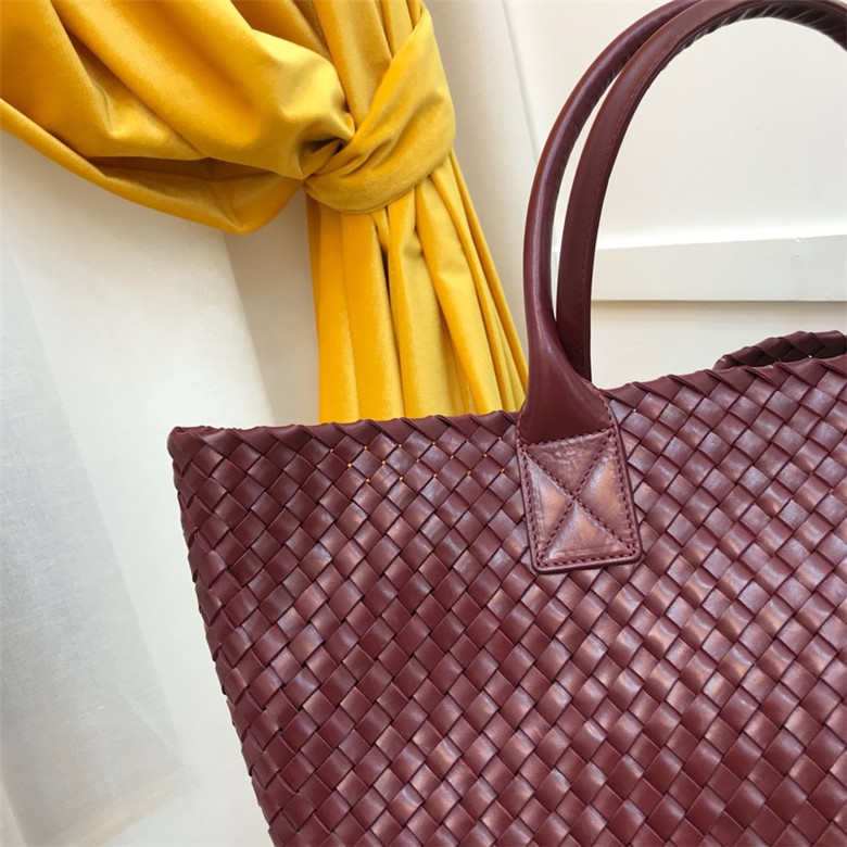 보테가 쇼핑백 BV5211