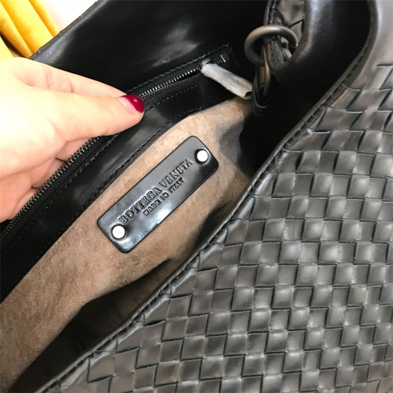 보테가 토트&숄더백 BV6097