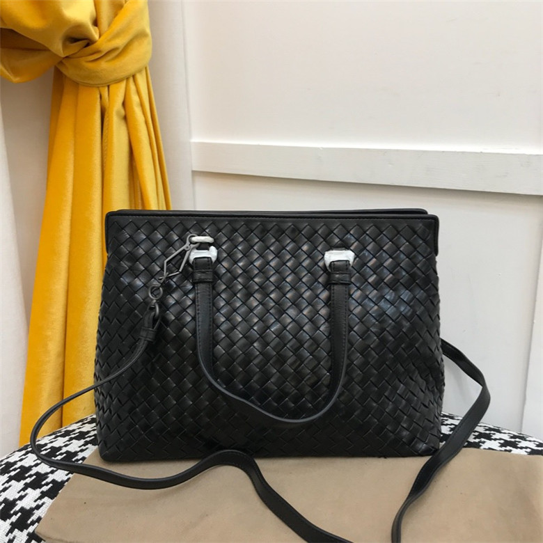 보테가 서류가방 토트&숄더 BV9135