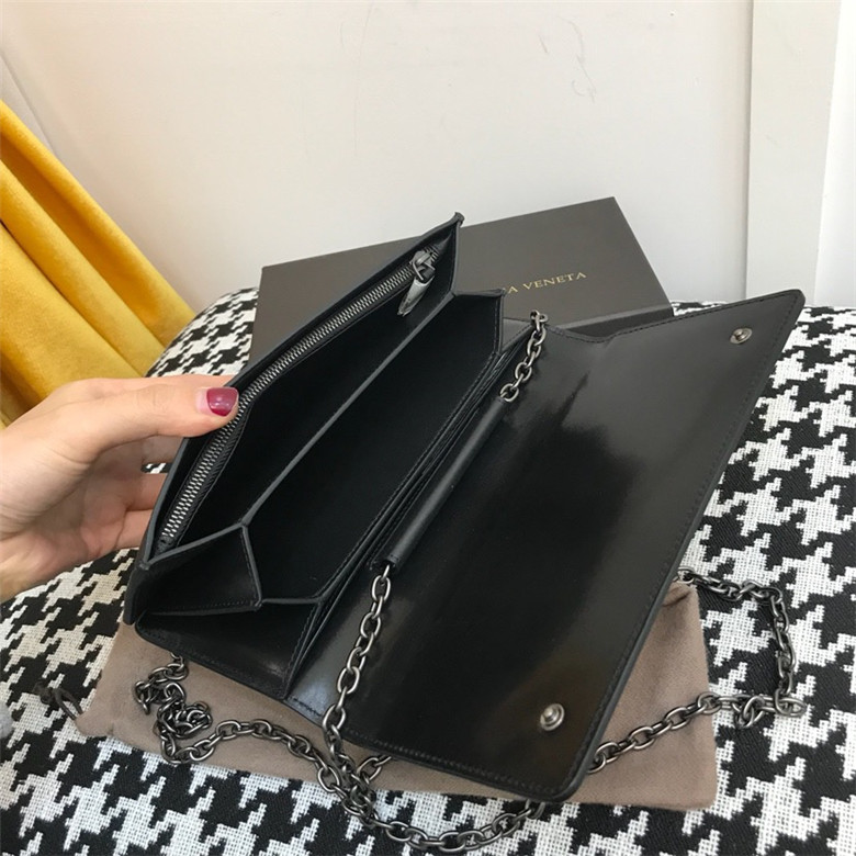 보테가 체인숄더백 BV3001