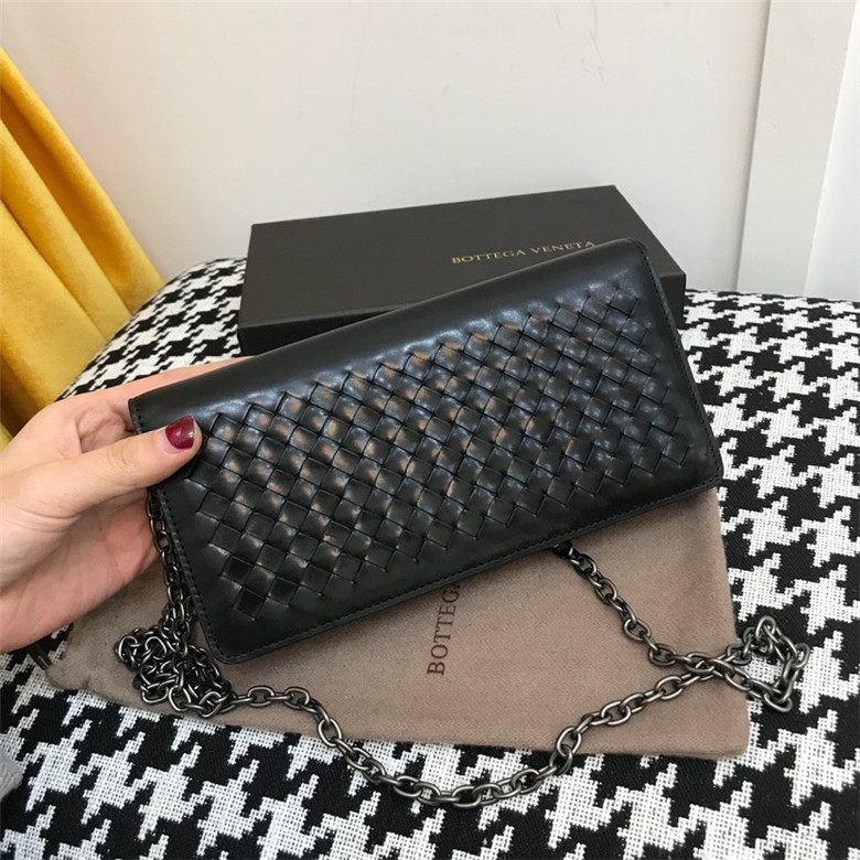 보테가 체인숄더백 BV3001