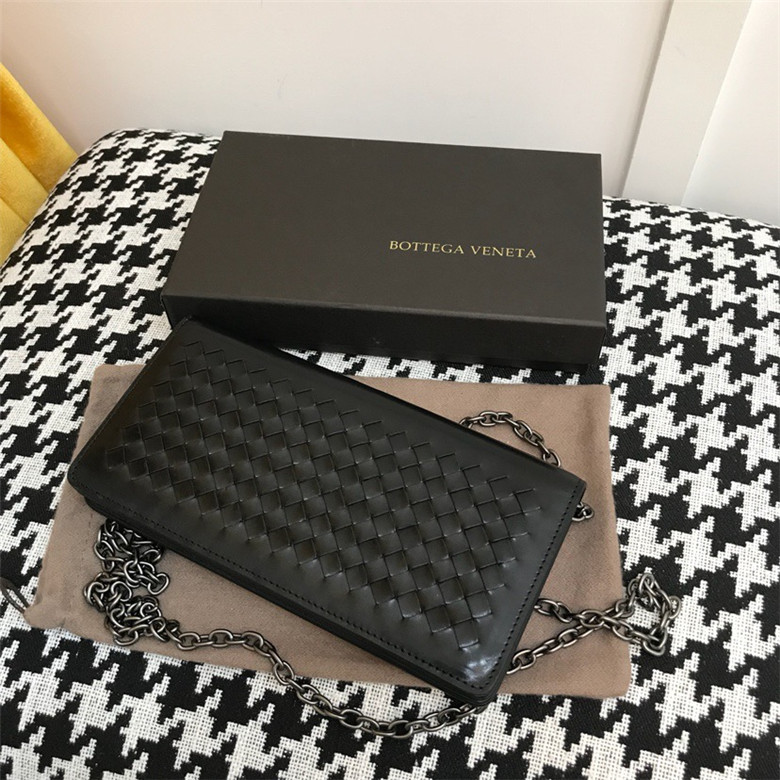 보테가 체인숄더백 BV3001