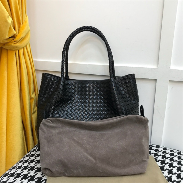 보테가 토트백 BV5063 33CM