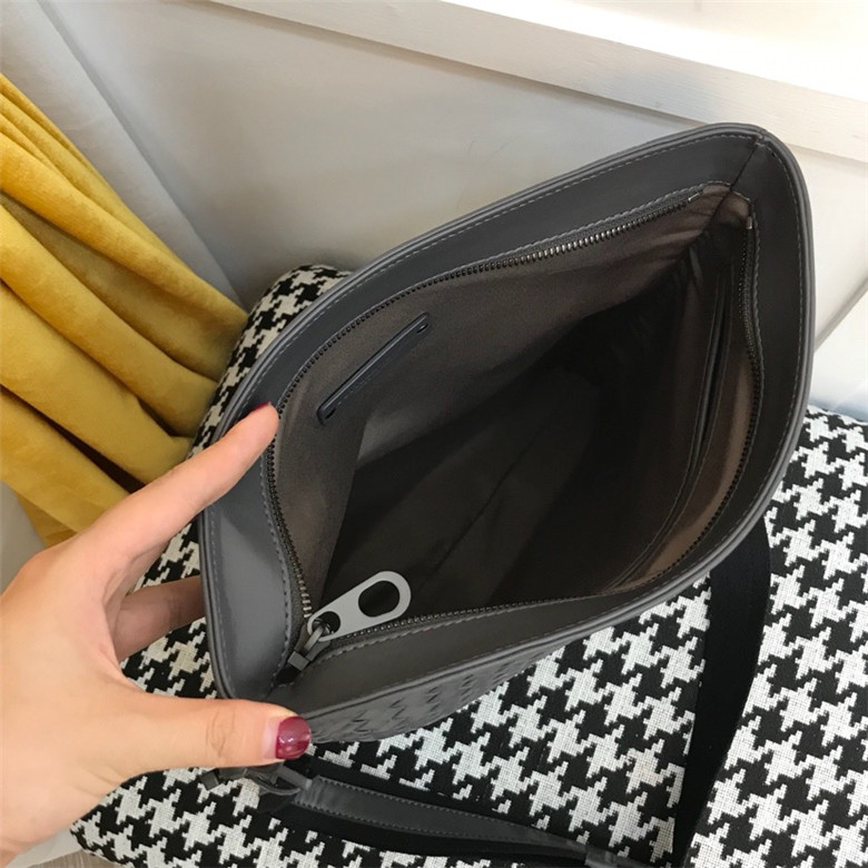 보테가 숄더백 BV9631