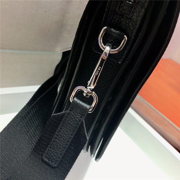 PRADA 프라다 남성 로고 레더 숄더백 2VD012 2020/신상