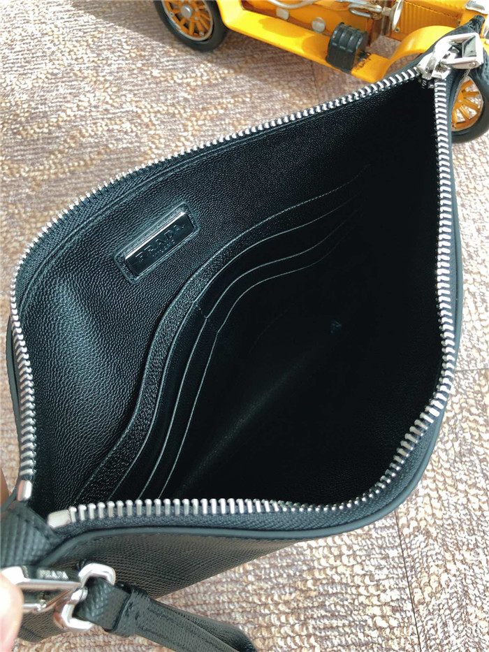  PRADA 프라다 클러치백 미듐 2NG005B