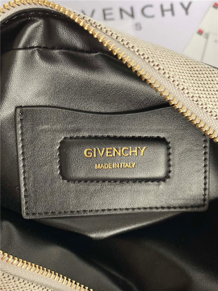 GIVENCHY 지방시 본드 카메라백 G89001 신상