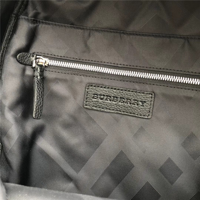 Burberry 버버리 백팩 B41801 신상