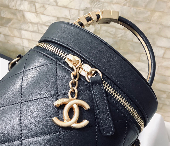 CHANEL 샤넬 미니 버킷백 AS2061 신상