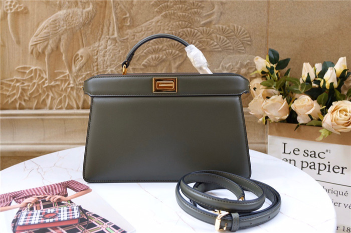  Fendi  펜디 피카부 아이코닉 F8323-3 신상