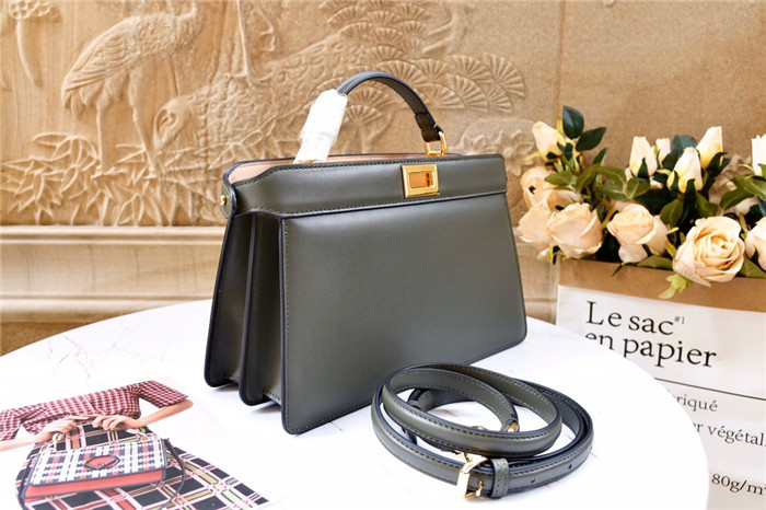  Fendi  펜디 피카부 아이코닉 F8323-3 신상
