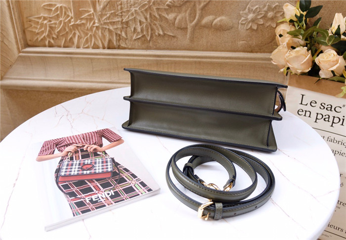  Fendi  펜디 피카부 아이코닉 F8323-3 신상