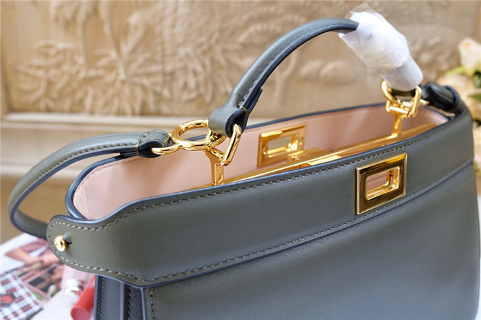  Fendi  펜디 피카부 아이코닉 F8323-3 신상