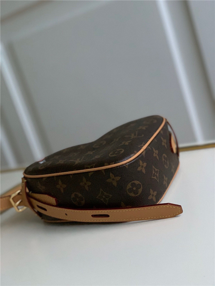 Louis Vuitton 루이비통 게임 온 쾨르 M57456 신상