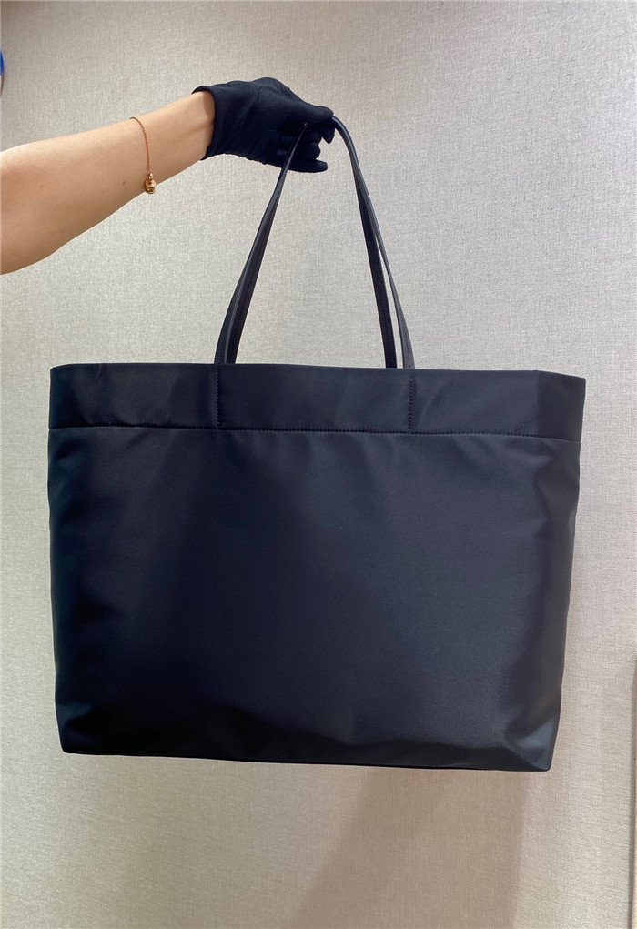 PRADA 프라다 나일론 쇼핑백 1BG107 신상