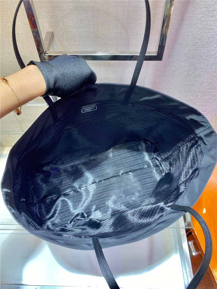 PRADA 프라다 나일론 쇼핑백 1BG107 신상