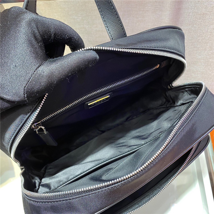 PRADA 프라다 나일론 백팩 2VZ064 신상