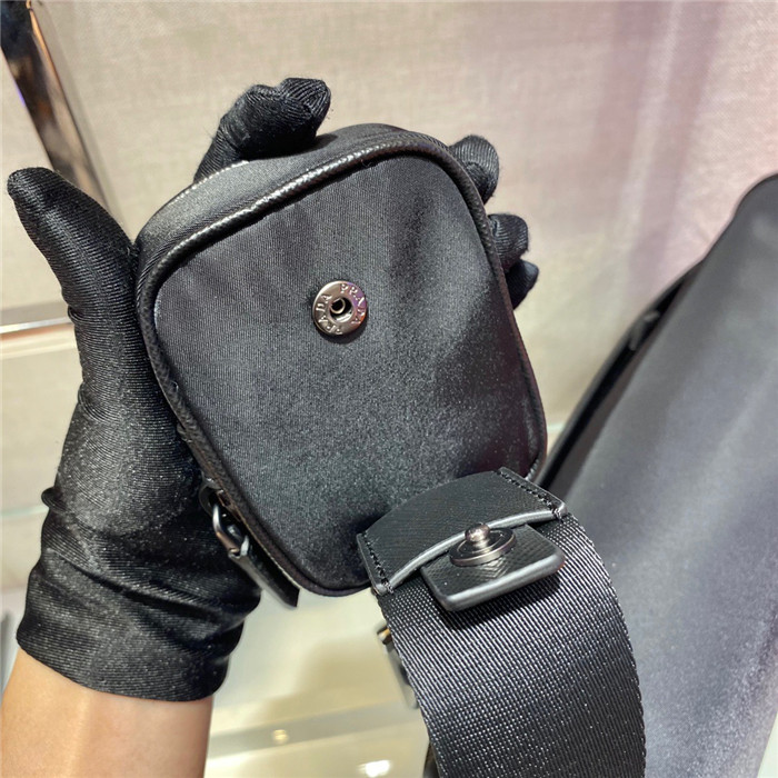 PRADA 프라다 나일론 숄더백 2VD039 신상