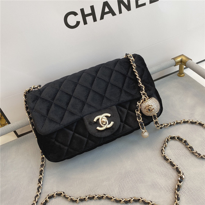 CHANEL 샤넬 골드볼 쁘띠삭 미니 플랩백 18CM AS1786 신상