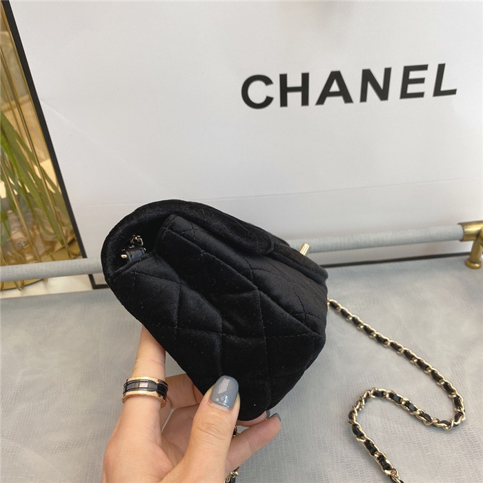 CHANEL 샤넬 골드볼 쁘띠삭 미니 플랩백 18CM AS1786 신상