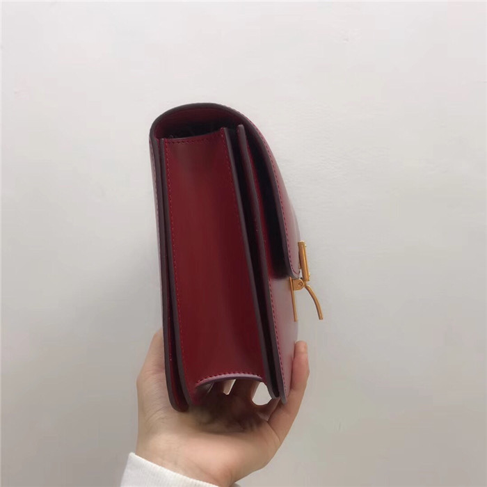  Celine 셀린느 클래식박스 미듐 C63500-4 신상