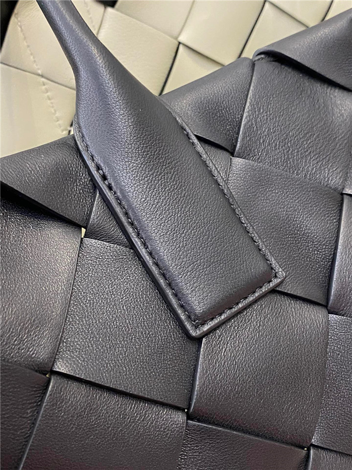 Bottega Veneta 보테가 베네타 토트백 B69310 신상