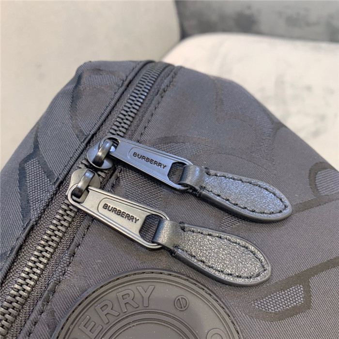 Burberry 버버리 벨트백 B98934 신상