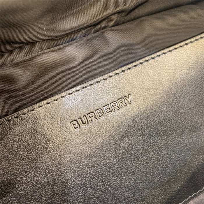 Burberry 버버리 벨트백 B98934 신상