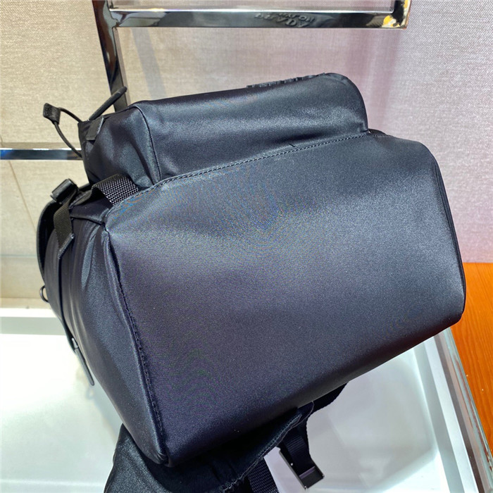 PRADA 프라다 나일론 백팩 2VZ135 신상