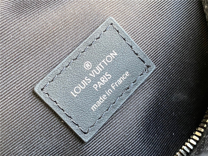 Louis Vuitton 루이비통 디스커버리 범백 M57276 신상