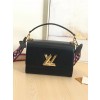  Louis Vuitton 루이비통 트위스트 MM M55677