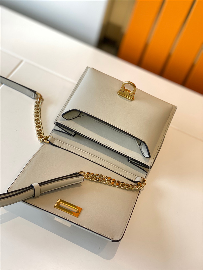 FERRAGAMO 페레가모 미니 트리폴리오백 F621015-2 /신상